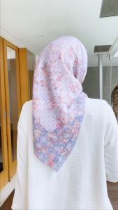 KOYU HIJAB Segiempat Paris Dubai Flowers (BELI 2 GRATIS 1)