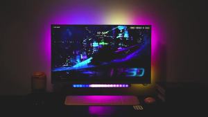 Ferswe RGBIC Under Monitor Light Bar Dream Color Gaming Light Bar with Remote Control USB Port Dimmable and Speed Adjustable Color Changing Desk Light Bar for PC Gaming and Desk