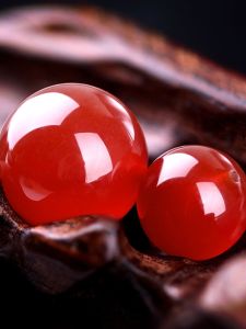 หูต่างหินแมกนีเซียมสีแดงแบบมีรูครึ่งเม็ด ลูกปัดกลมไม่มีรู ต่างหู ต่างหู DIY ทำมือ อุปกรณ์ติดตั้ง ลูกปัดตกแต่ง เครื่องประดับแฟชั่น