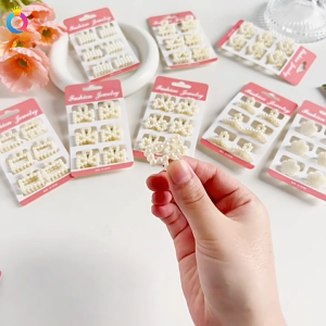 Kẹp Tóc Mini Đính Ngọc Trai – Nhỏ Xinh Mà Sang Hết Ý tạo điểm nhấn dịu  dàng phù hợp cả đi làm lẫn đi chơi✨🌸