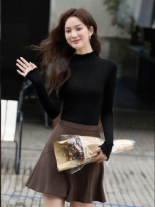 Vimly | Áo Sweater Cổ Rùa Gập Dài Slimming Màu Đen