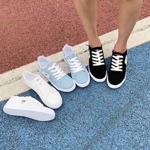 MYJUMP Women's Flat Canvas Shoes: A Stylish & Comfortable Choice