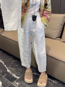 กางเกงฮาเร็มลายดอกไม้สีขาวเอวยางยืดทรงสลิมฟิตสไตล์ย้อนยุค กางเกงขายาวทรงคาร์โคลา ทรงเก้าส่วน เอวกลาง ผ้าฝ้ายผสม