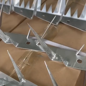 Anti-climb spikes pointed fence tips to prevent animals household anti-theft iron nails anti-climb barbed wire Anti-climb spikes with attractive and grand design easy to install