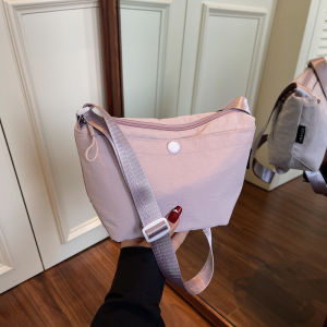 Lightweight Nylon Waterproof Womens Crossbody Bag Casual Summer New Fashion Commuter Single Shoulder Bag Bucket Shape Pure Color