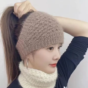 Womens Winter Running Knitted Hat Outdoor Sports Cap Windproof Warm Forehead Protection Cycling Gear Face Mask Bicycle Riding