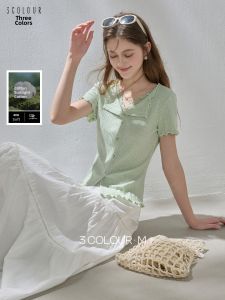 3COLOUR·S | Lace V-Neck Short Sleeve T-Shirt