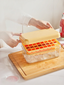 Bear | Pressable Ice Cube Molds