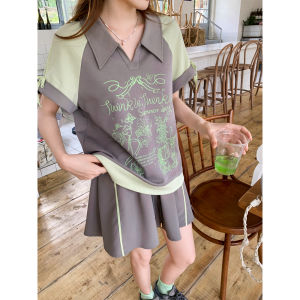 เสื้อยืดคอกว้างหลวมๆ สไตล์อเมริกันย้อนยุคสำหรับผู้หญิง ทรงหลวมๆ สไตล์ลำลอง พิมพ์ลายสีบล็อก คอกลม เสื้อยืดคอกลม