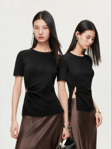 Vero Moda | Pleated Hem Metal Decorative Side Slit Round Neck Short Sleeve T-Shirt