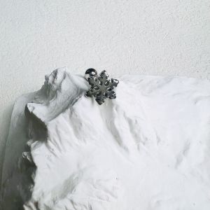 Kteer 316L เข็มขัดปากม้าเหล็กแพทย์ เข็มขัดปากม้าแบบมีเอกลักษณ์เฉพาะตัว ดีไซน์น่ารักและเท่ วัสดุไททาเนียม เครื่องประดับแฟชั่น