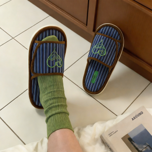 XIXITIAO | Narrow Straps Retro Heart Embroidery Linen Slipper