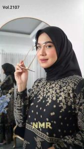 NMR Gamis MS Vol 2107-4 (Resleting Belakang)