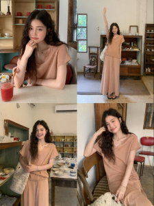 Mixd | Bộ Quần Áo Thun V-Neck Phong Cách Thư Giãn cho Phụ Nữ