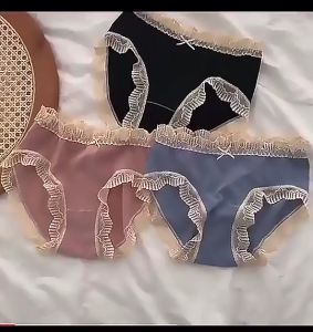 Ready Stock Women Panties Cotton Mid Waist 女中腰棉内裤