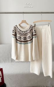 Thickened Island Half Velvet Warm Home Clothes Set Womens Sleepwear Home Clothes Soft Long Sleeve round Neck Polyester Fiber