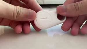 Mini Anti-lost Alarm Smart Bluetooth 4.0 Anti-lost Activity Tracker GPS Tracker Bag Wallet Pets Key Finder Locator Alarm for Baby Kids (Penjejak Aktiviti Anti-hilang)防丢报警器