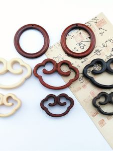 จี้กุญแจหน้าตักรูปเมฆหยกสีดำ จี้ติดรถ จี้ตกแต่งห้อย เครื่องประดับแฟชั่น ดอกไม้หยกสีเหลือง จี้กุญแจหน้าตักหยาบ