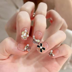 เล็บปลอมฝังในแบบสวมสำหรับฤดูใบไม้ร่วง/ฤดูหนาว ความยาวสั้น สไตล์ฝรั่งเศส สไตล์แมวตาเหลือง ติดทนนาน ความยาวปกติ