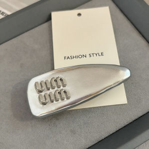 Womens PU Leather Letter Side Hair Clips Fashionable Spring Loaded Hair Accessories Stylish Hair Decorations for Ladies