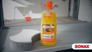 Xà bông rửa xe và tăng độ bóng sơn xe 2in1 Wash & Wax Sonax 313341 1Lit - Làm sạch bụi bẩn bùn đất dầu mỡ dưỡng tăng độ bóng sơn - Dmall247
