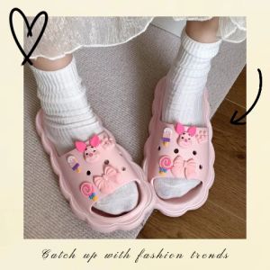ส่งไว⚡รองเท้าหัวโตผญ น่ารัก รองเท้าแตะแบบสวม มาพร้อมตัวการ์ตูนลาย น้องหมูสุดน่ารัก ใส่สบายไม่เจ็บเท้า พื้นนุ่มนิ่ม ราคาเบาๆ 🥳