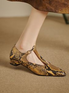 Elegant Retro Shallow Single Shoe for Women 2024 New Arrival Genuine Leather Snake Pattern Low Heel Round Head Mary Jane Shoes