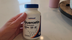 ✅ [OFFICIAL] Nutricost Quercetin w/ Bromelain 880mg Concentrated Purity & Potency Promotes Cellular Health Cell Regen Detox Immunity Respiratory + Brain + Heart + Skin Health Positive Mood Energy Wellbeing Anti-Fatigue Made in USA