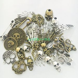 Handmade DIY Steam Punk UV Drip Glue Skeleton Head Mask Ghost Claw Necklace Alloy Mixed Style Earring Pendant Drop Shipping