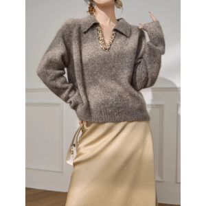 PlumJan | Áo len cổ chữ V nữ màu nâu