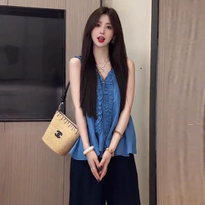 plus Size Casual White Strap Vest Women Summer Hide Meat Slimming Top Outerwear Sleeveless Shirt V-neck Short Sleeve Pure Color