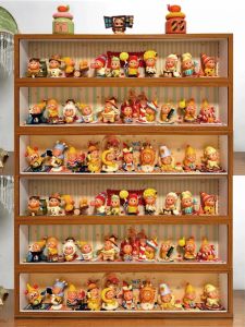 WEIAI | Heart Fluttering Action Figure Display Case