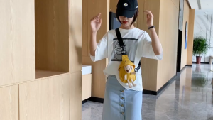 กระเป๋าสะพายข้างลายน้องหมี สำหรับเด็กและนักเรียน ดีไซน์น่ารัก ใช้ได้ทั้งเด็กและผู้ใหญ่