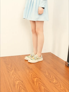 Joy&Mario รองเท้าโลฟเฟอร์ผ้าใบพื้นหนากันลื่นสำหรับผู้หญิง รองเท้าโลฟเฟอร์แบบสวม