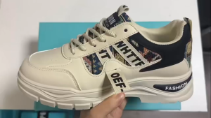 Mens platform running shoes non-slip wear-resistant soft-soled casual shoes height-increasing chunky sneakers