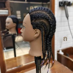 หัวตุ๊กตาหุ่นสำหรับฝึกทำผมจริงพร้อมขาตั้งที่หนีบผมแบบ Yaki สำหรับฝึกทำผมถักเปียผม100% ชิ้น