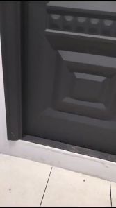 PINTU BAJA PABRIK PANPAN MENGGUNAKAN PLAT BAJA BERKUALITAS TINGGI/PINTU UTAMA/PINTU KAMAR  BY CHAT ADMIN/ 1 SETT KUSEN+DAUN PINTU+4 ENGSEL TERPASANG+ 1 SETT FULL HANDLE PINTU 7 PCS ANAK KUNCI SISTEM COMPT A-B DENGAN 5 TITIK PENGUNCIAN