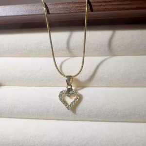 TBK 18K Gold Cubic Zirconia Pendant Necklace Accessories For Women 238N