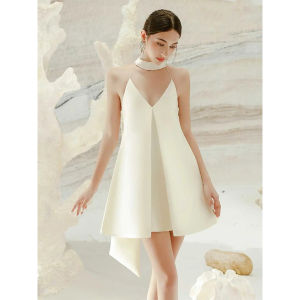 Elegant Stylish High End Halter Neck Slimming Backless Dress