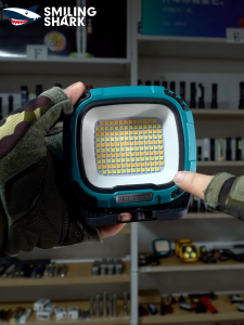 ไฟ GZ0982 ฉลามยิ้มแม่เหล็ก พิเศษ 4000 ลม ไฟไซต์การฉีดฟิลเลอร์ ซ่อมรถกลางคืน ความละเอียด 40 วัน