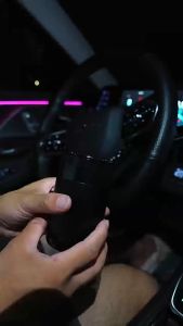 Máy khuếch tán hương thơm ô tô Aromatic Tự động khuếch tán khi xe khởi động LED 4 chế độ màu 4 chế độ khuếch tán