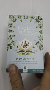 Trà Organic Pure White Tea hiệu English Tea Shop loại 20 gói/40g nhập khẩu Anh