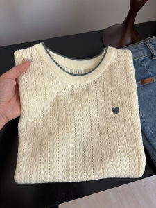 เสื้อยืดคอกลมแขนสั้นถักลายดอกไม้สำหรับผู้หญิงในช่วงฤดูร้อน เสื้อเชิ้ตแขนสั้นทรงหลวมสบาย ๆ ดีไซน์ลายหัวใจสีบล็อก