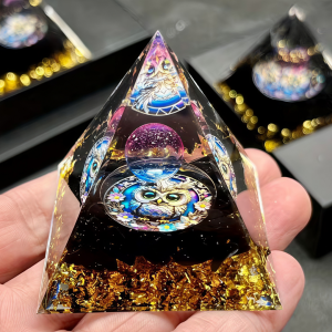 1 Tượng Kim Tự Tháp Orgone Hình Con Cú Với Đá Obsidian & Lá Vàng Trang Trí Nhà Cửa Mang Lại Sự Giàu Sang & May Mắn Món Quà Lý Tưởng Cho Tâm Linh & Chữa Lành