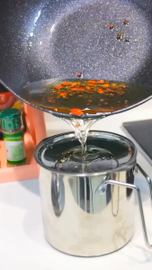 Oil Pot Saringan Tempat Minyak Goreng Stainless Steel / Saringan Minyak / Tempat minyak 13L Oil Pot