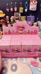 Jandoon Crayon Shin chan Cross Dressing Series Blind Box Trendy Toy Cute Grain Figure Magnetic Base Pendant Toy