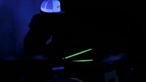 Stick Drum Nylon Glow in The Dark Tahan Lama Bahan Nilon / Stik Drum Band Fluoresens 5A / Pound Fit Stick