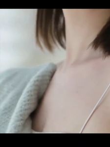 【จัดส่งจากประเทศไทย】ผ้าเช็ดตัว ผ้าขนหนูกำมะหยี่ปะการัง ผ้าขนหนูขายดี ขนาดใหญ่พิเศษ 70*140 ซม. ผ้าขนหนูญี่ปุ่น ผ้ารังผึ้ง ดูดซับน้ำได้ดี สวย ไม่เป็นขุย 141