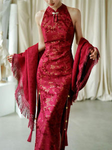 Elegant Red Chinese Cheongsam Wedding Dress Womens Style Long Gown with Shawl Engagement Partywear Slimming Design