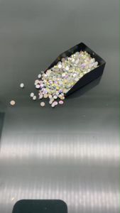 คริสตัลหลังแบน สีคริสตัล และสีรุ้ง เพชรก้นตัดประดับองค์พระเม็ดคริสตัลสำหรับงาน DIY flat back crystal